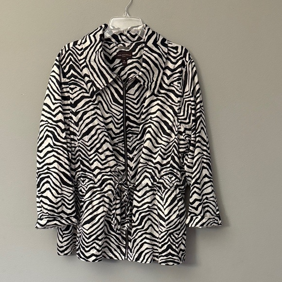Dana Buchman Jackets & Blazers - Dana Buchman Black and White Animal Zebra Print Jacket 3X